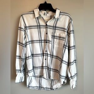 Universal Thread Women’s Flannel